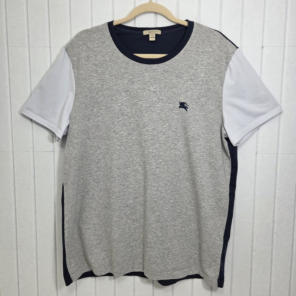 Burberry‎ Classic Gray Blue and White T-Shirt Size XL